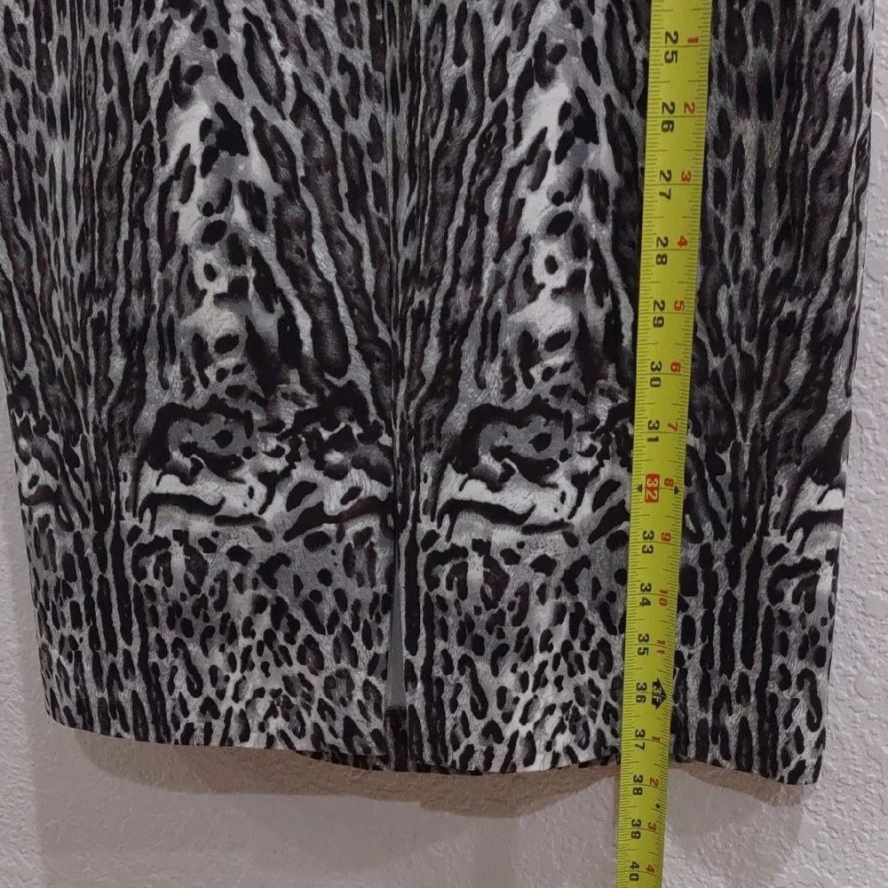 DONNAKARAN New York Leopard Print Sleeveless Dress - Picture 10 of 14